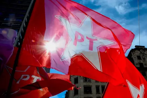 Justiça autoriza penhora de Fundo Partidário do PT no Acre por dívida