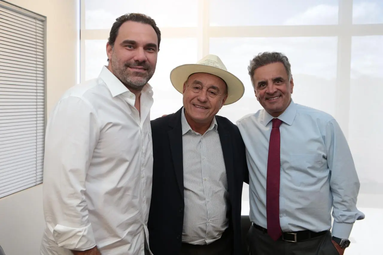 Bocalom se reúne com Aécio em Brasília para alinhar campanha