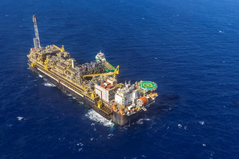 Camex aprova prorrogação de imposto de exportação de petróleo
