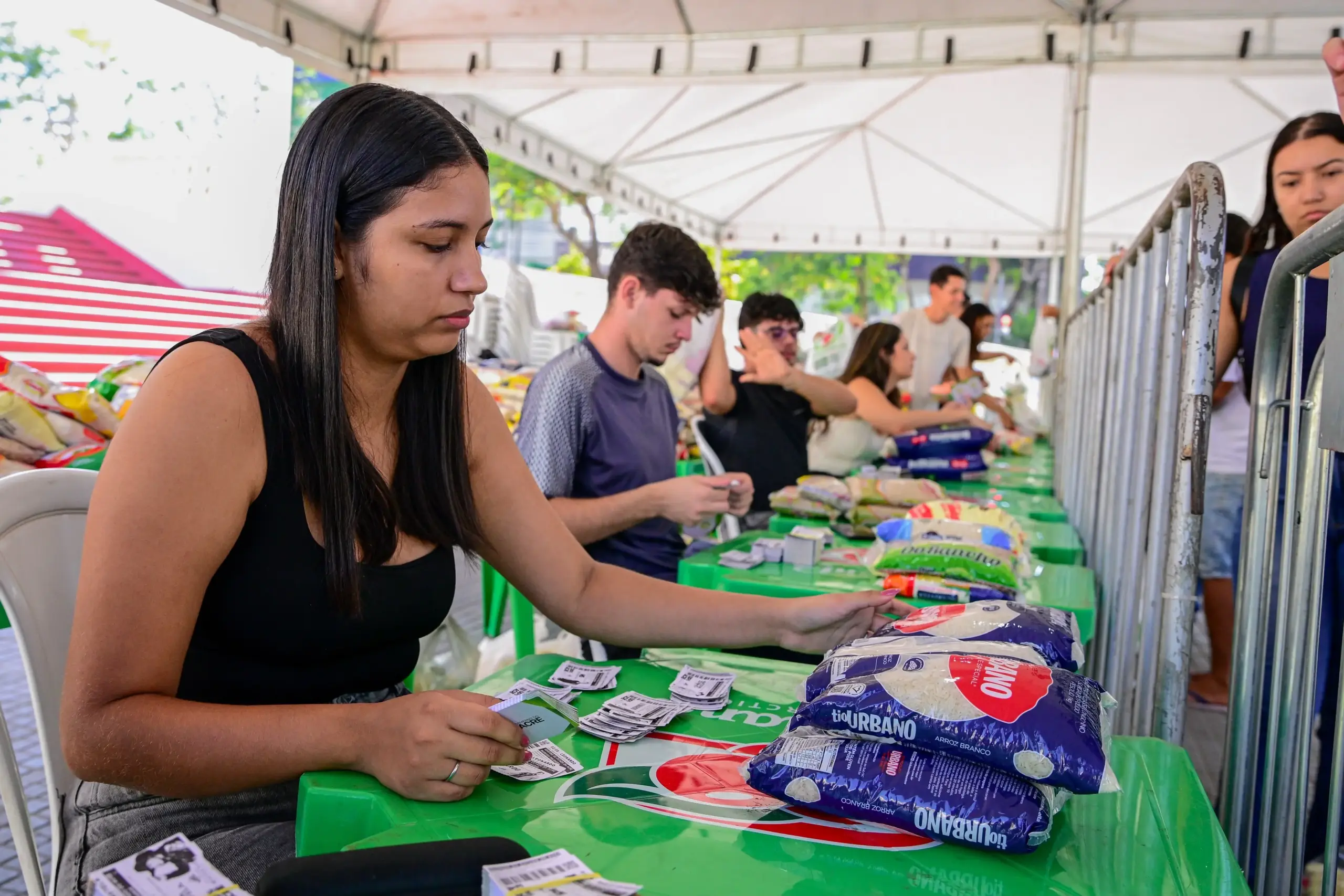 Público ainda pode retirar ingressos para shows religiosos da Expoacre