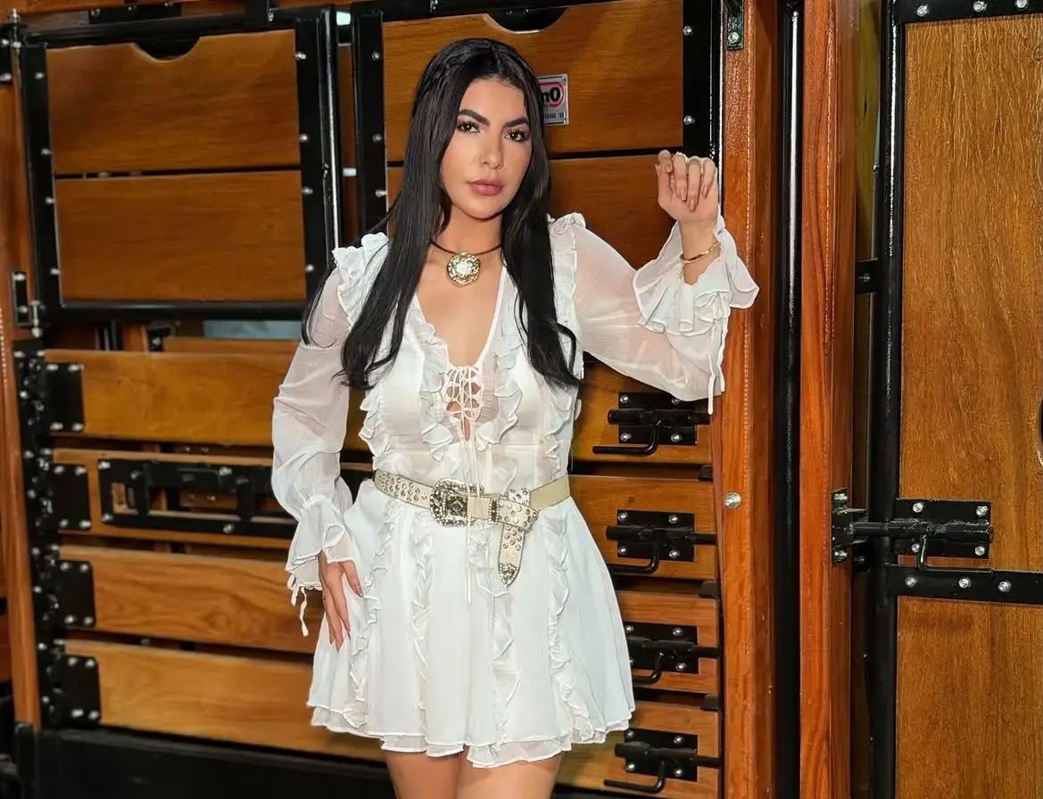 Influenciadora reúne looks que viraram destaque na Expoacre 2026