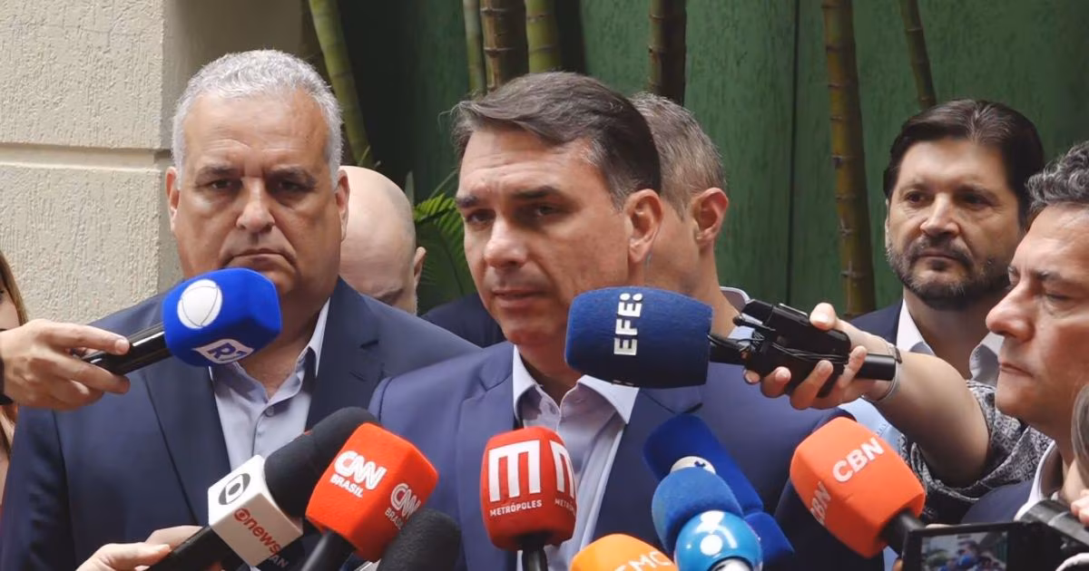 Flávio defende Ministério da Segurança com atuação em estados e municípios