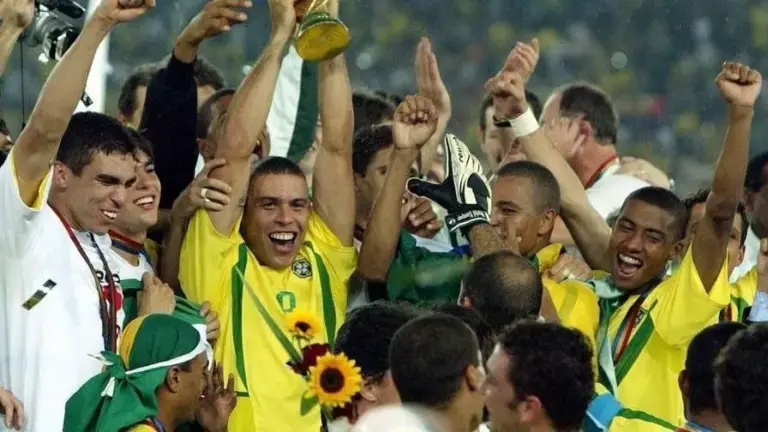 Pentacampeão passa por cateterismo após sentir dores no peito