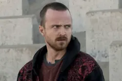 Aaron Paul está vivo; montagens de aniversário geram boato sobre morte