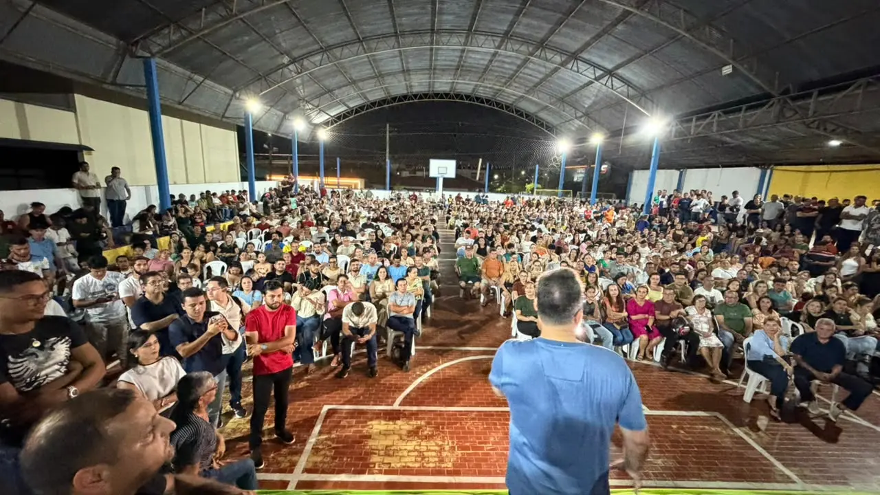 Alan apresenta candidato a vice durante encontro em Cruzeiro