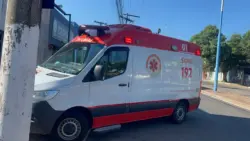 Acidente envolvendo carro e bicicleta mata peão na BR-364, no Acre