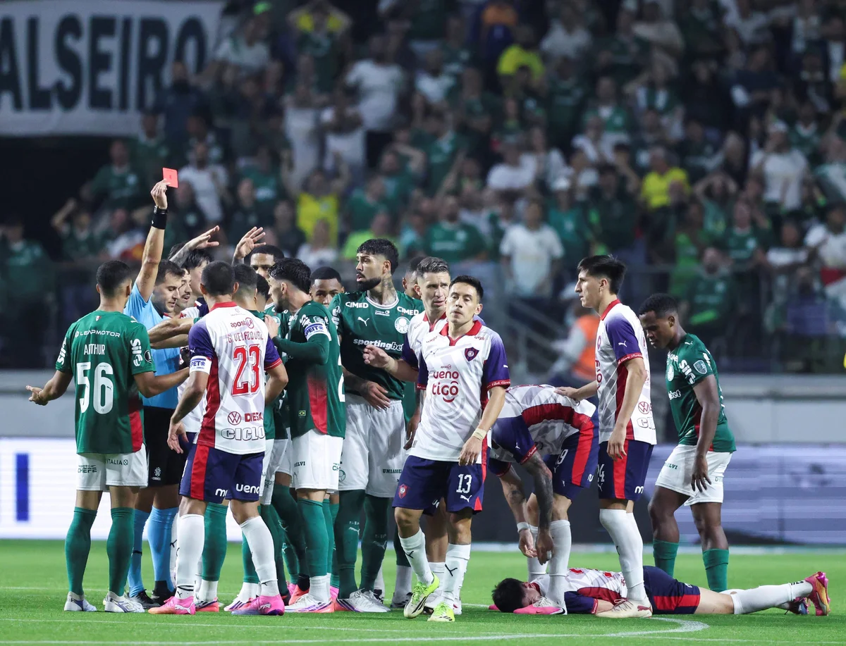 Conmebol amplia punição de Andreas Pereira e meia vira desfalque no Palmeiras