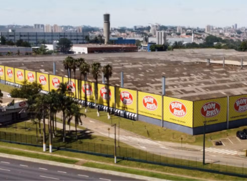 Tragédia em fábrica: funcionário ataca colegas a facadas e mata três