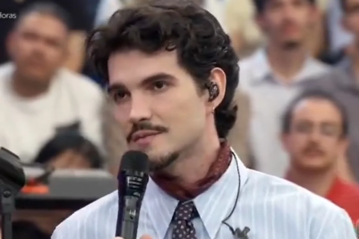 No ‘Altas Horas’, Jão detalha retorno à música e homenageia o pai em álbum