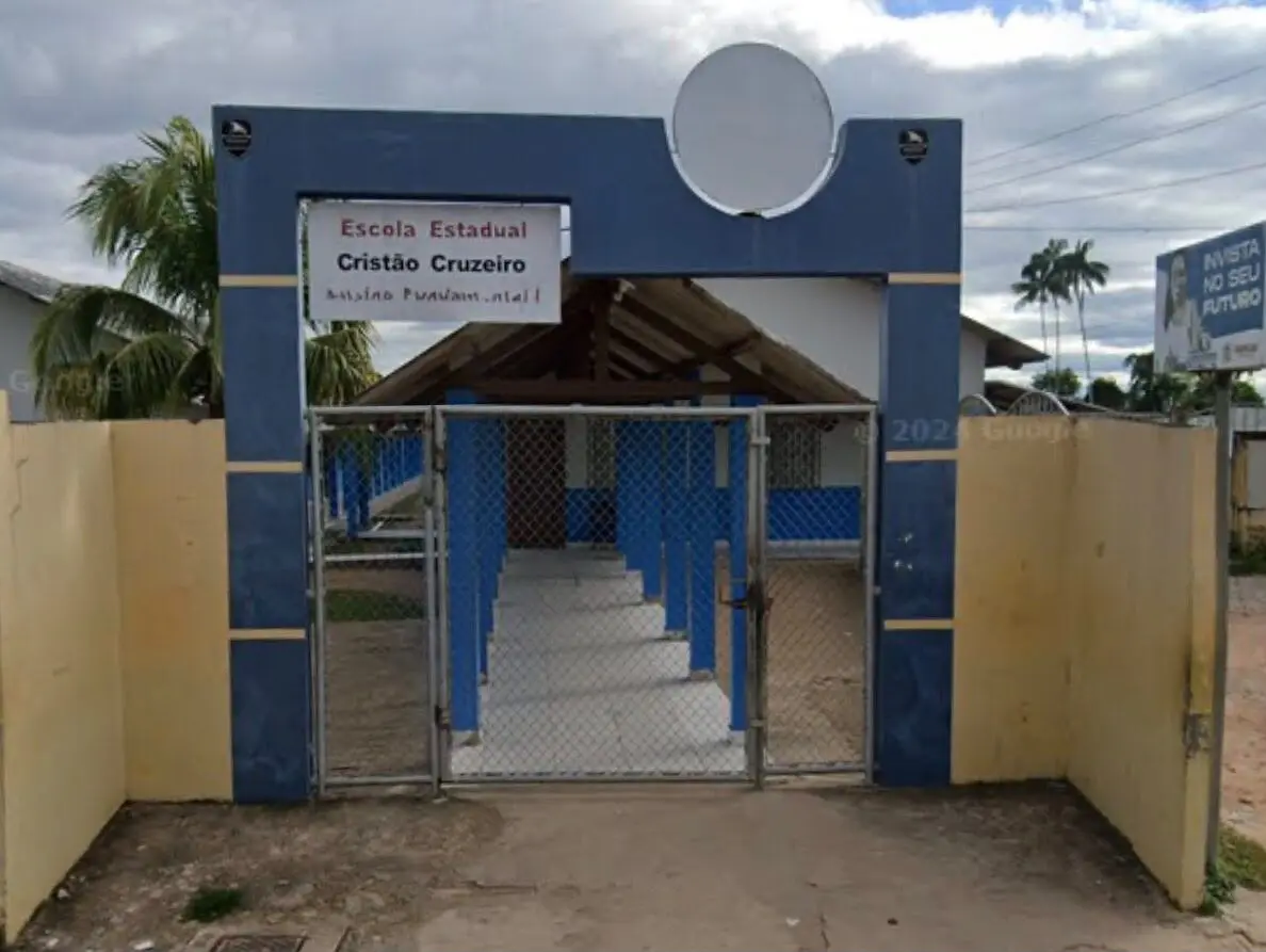 Escola de Cruzeiro do Sul proíbe “farmar aura” durante o horário escolar