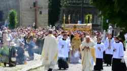 STF permite que estados e municípios criem feriados religiosos