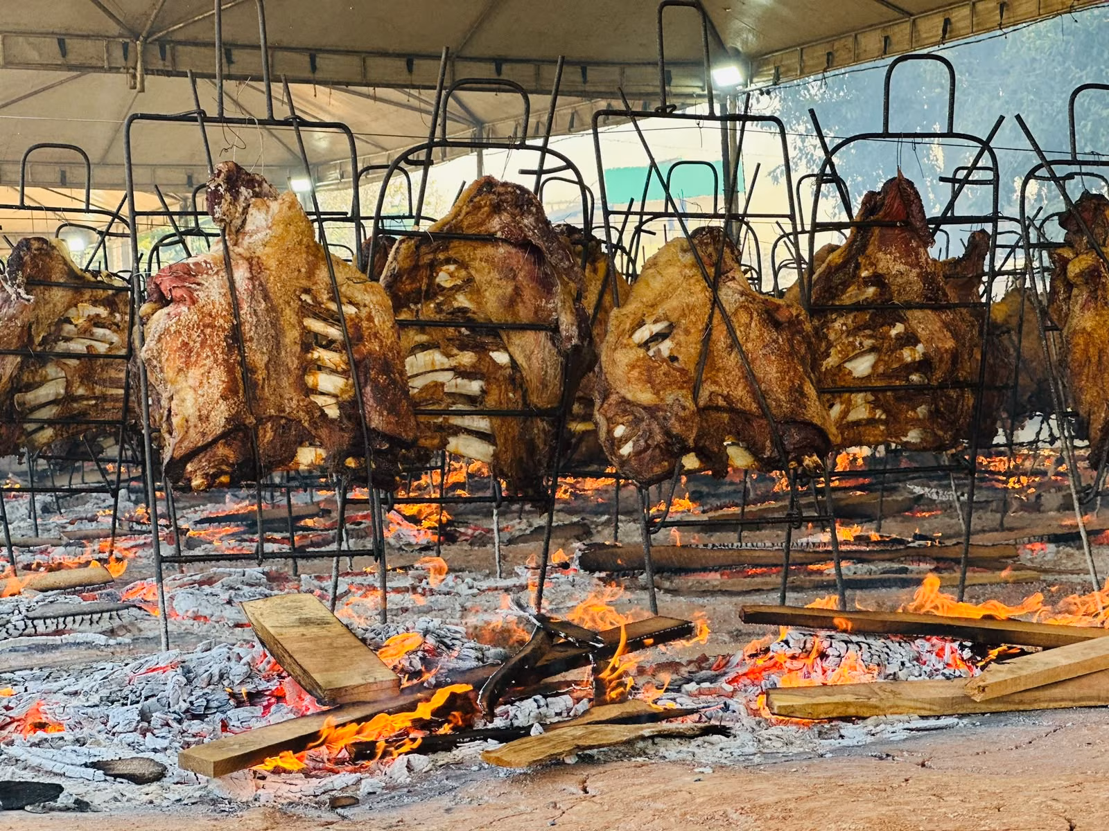 Costelão da Maçonaria celebra 10 anos com atração nacional