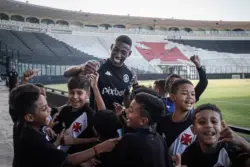 Vasco poderá ganhar série infantil sobre os Camisas Negras e São Januário