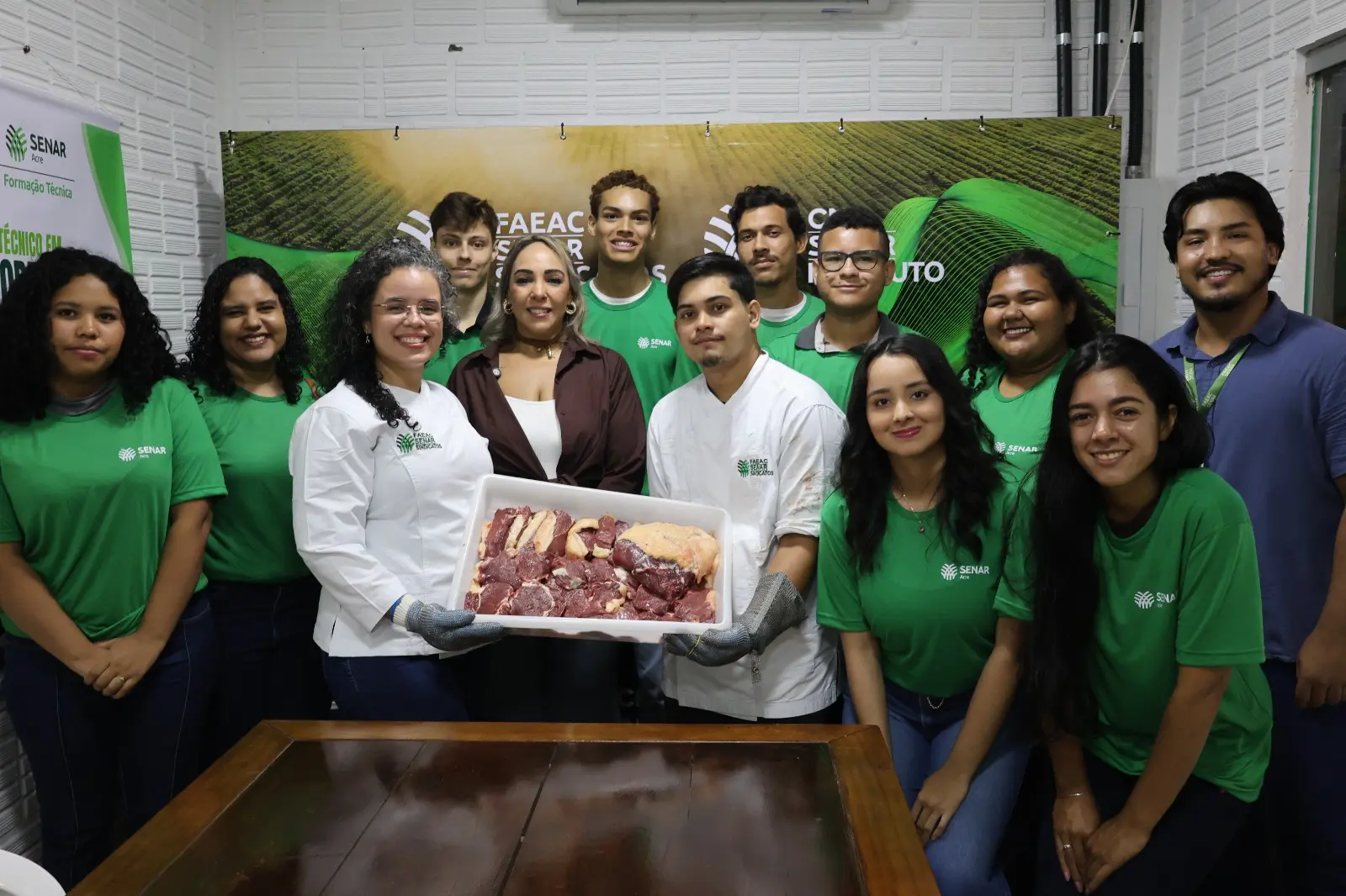 Senar oferece curso de corte de carnes