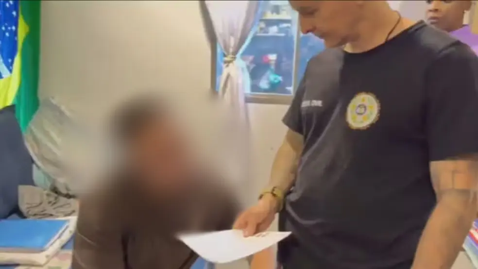 Falso médico é preso após atender por meses criança com câncer