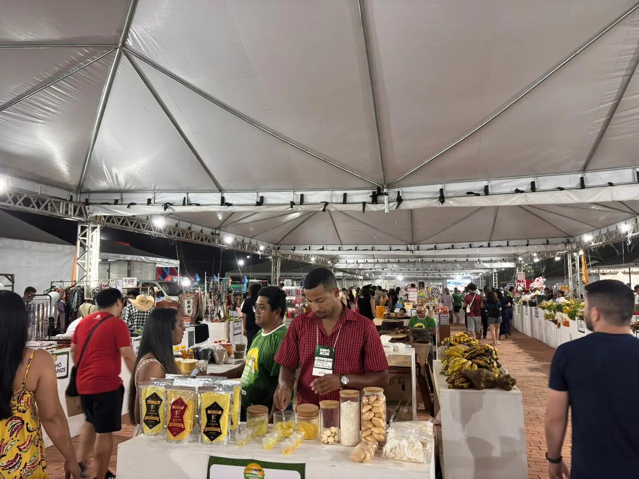 Com 100 empreendimentos, Economia Solidária movimenta na Expoacre