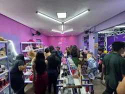 Chapéu por R$ 19,90 vira destaque entre as ofertas da Gata Make na Expoacre