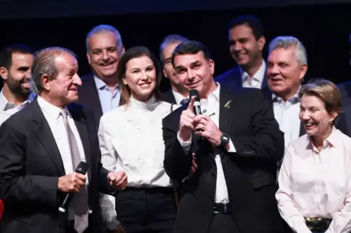 Com Mailza, federação União-PP se junta ao PL em 11 estados nas eleições 2026