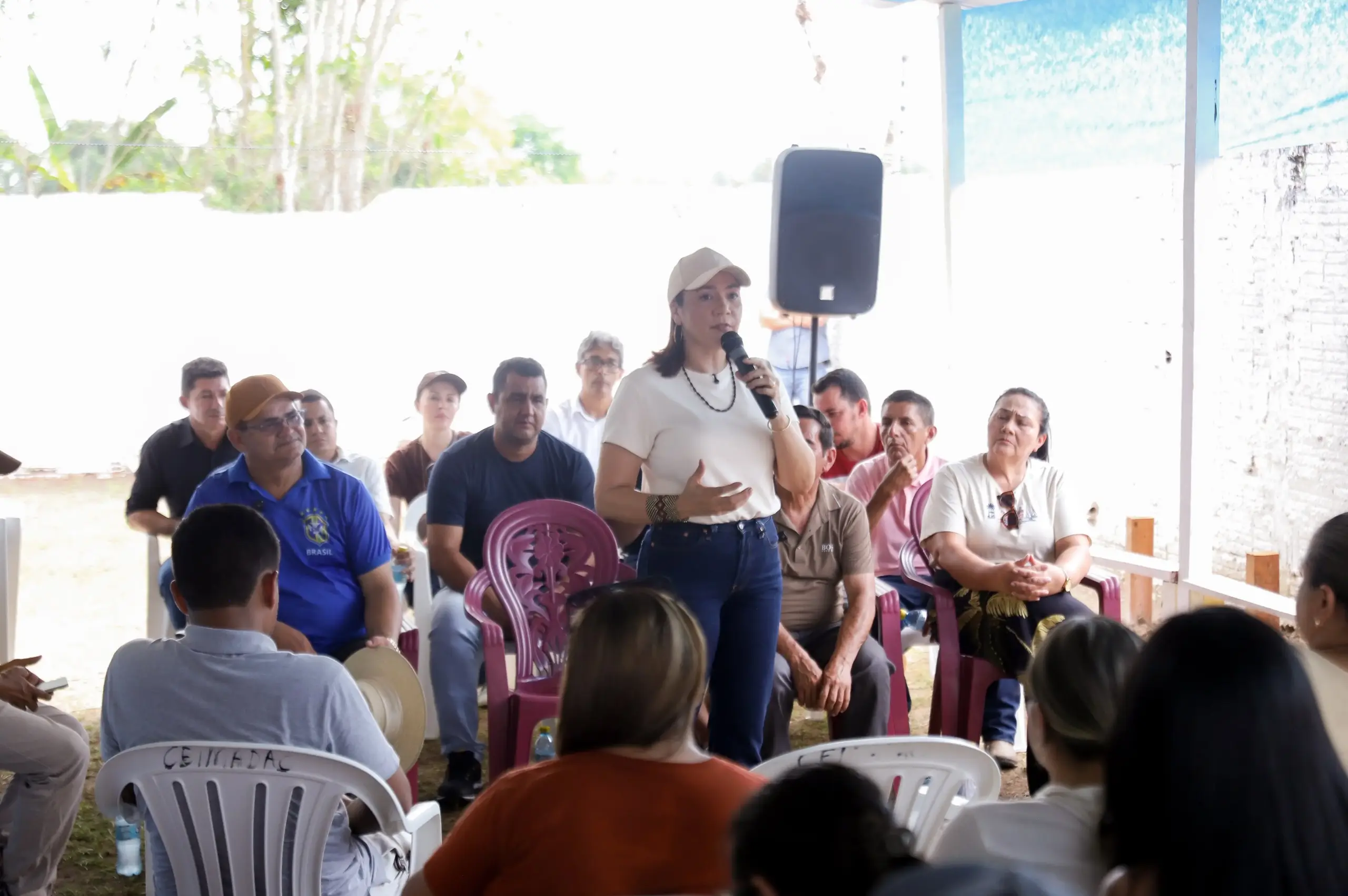 Governadora cumpre agenda em Manoel Urbano e ouve demandas de vereadores