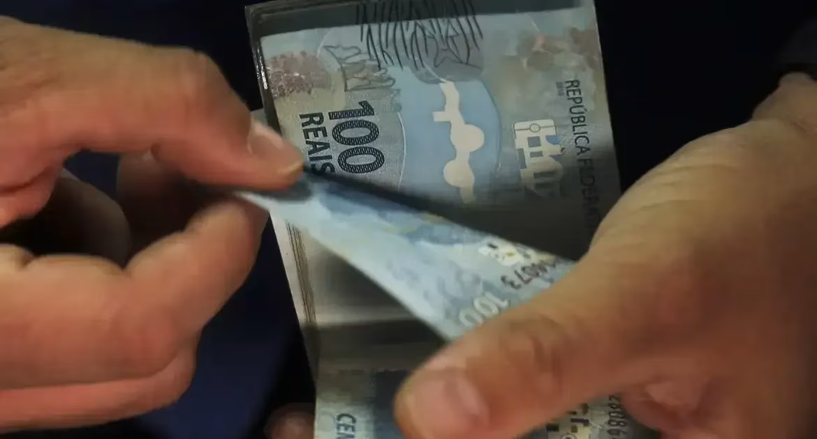 Governo divulga PLOA com salário-mínimo de R$ 1.741