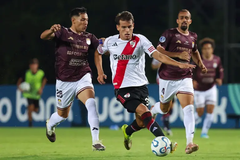 Flamengo acerta contratação de Joaquín Freitas, joia do River Plate