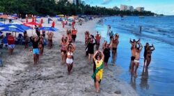 Junina do Acre faz apresentação em praia do Nordeste