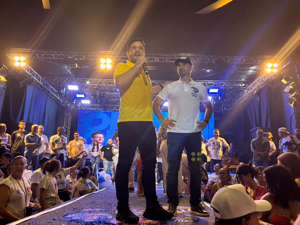 Em lançamento de campanha, Gladson chama Nicolau de irmão e destaca parceria