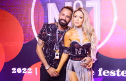 Vídeo mostra Latino fazendo ofensas antes de ex-mulher pedir medida protetiva
