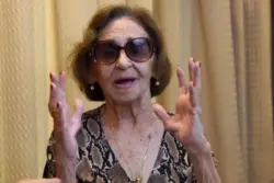 Neta detalha último momento de Laura Cardoso: “Respirou e foi embora”