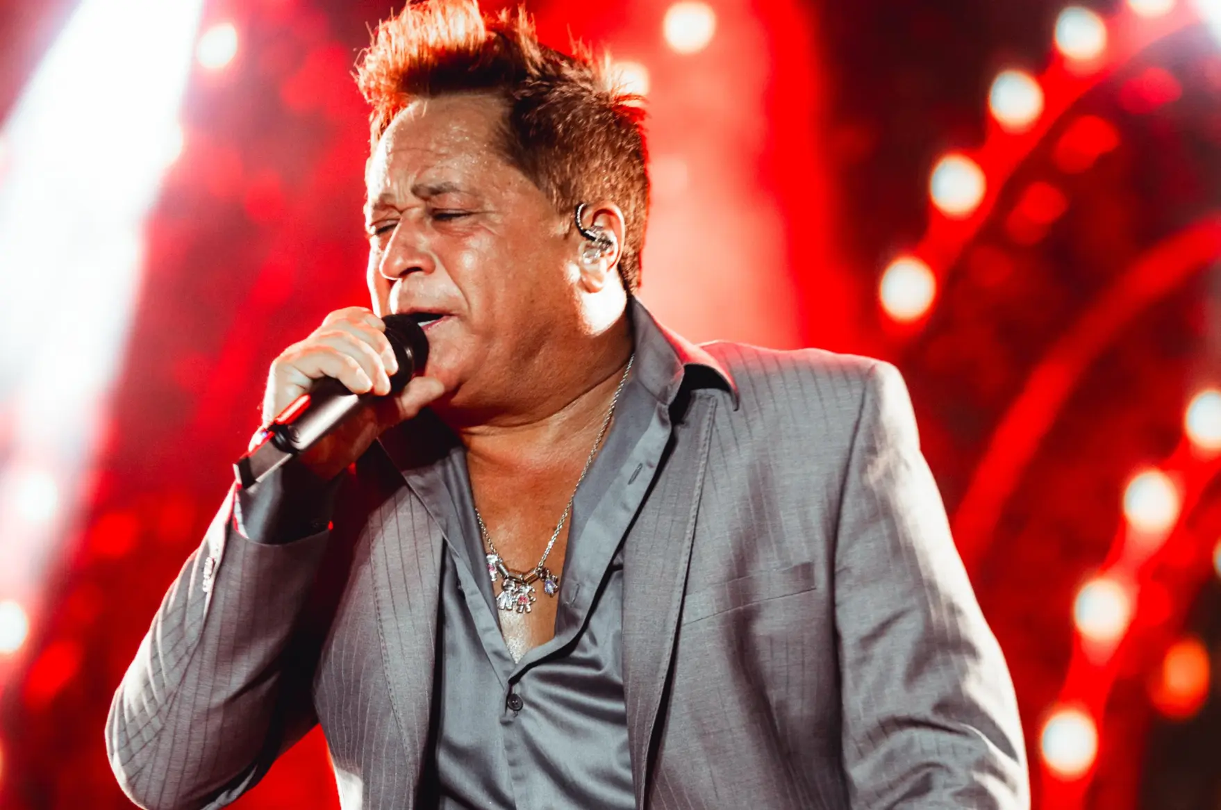 Leonardo sobe ao palco da Expoacre neste domingo; veja horário do show