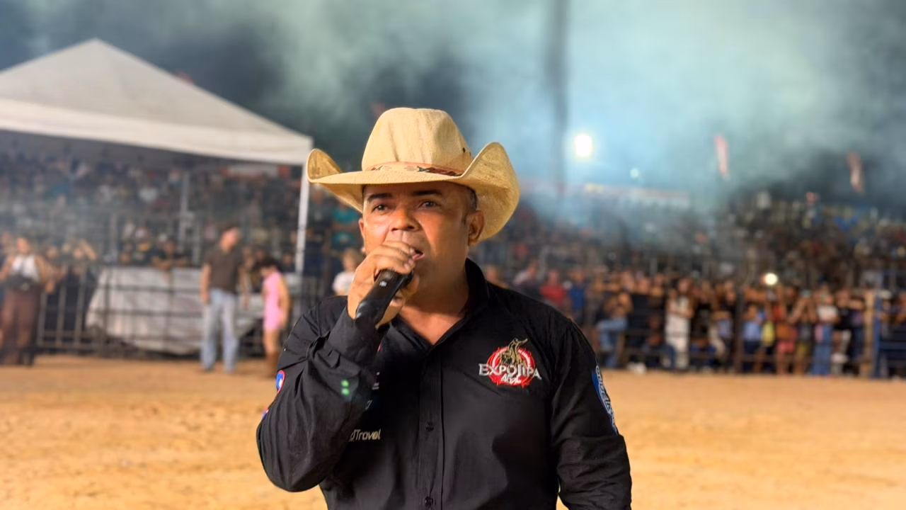 Após 20 anos, locutor volta a Tarauacá para narrar rodeio da ExpoTarauacá