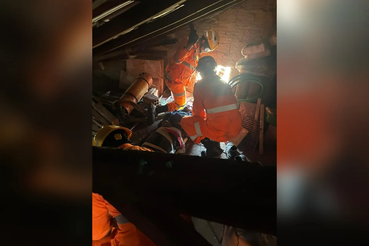 Explosão de maçarico em caixa d’água deixa dois trabalhadores feridos