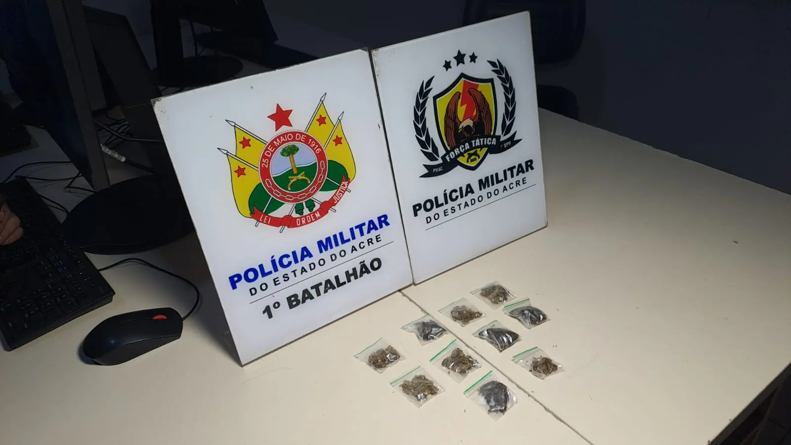 Suspeito de tráfico é preso pela polícia com porções de maconha em Rio Branco