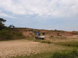 Máquina cedida pelo Deracre fica meses parada em Tarauacá