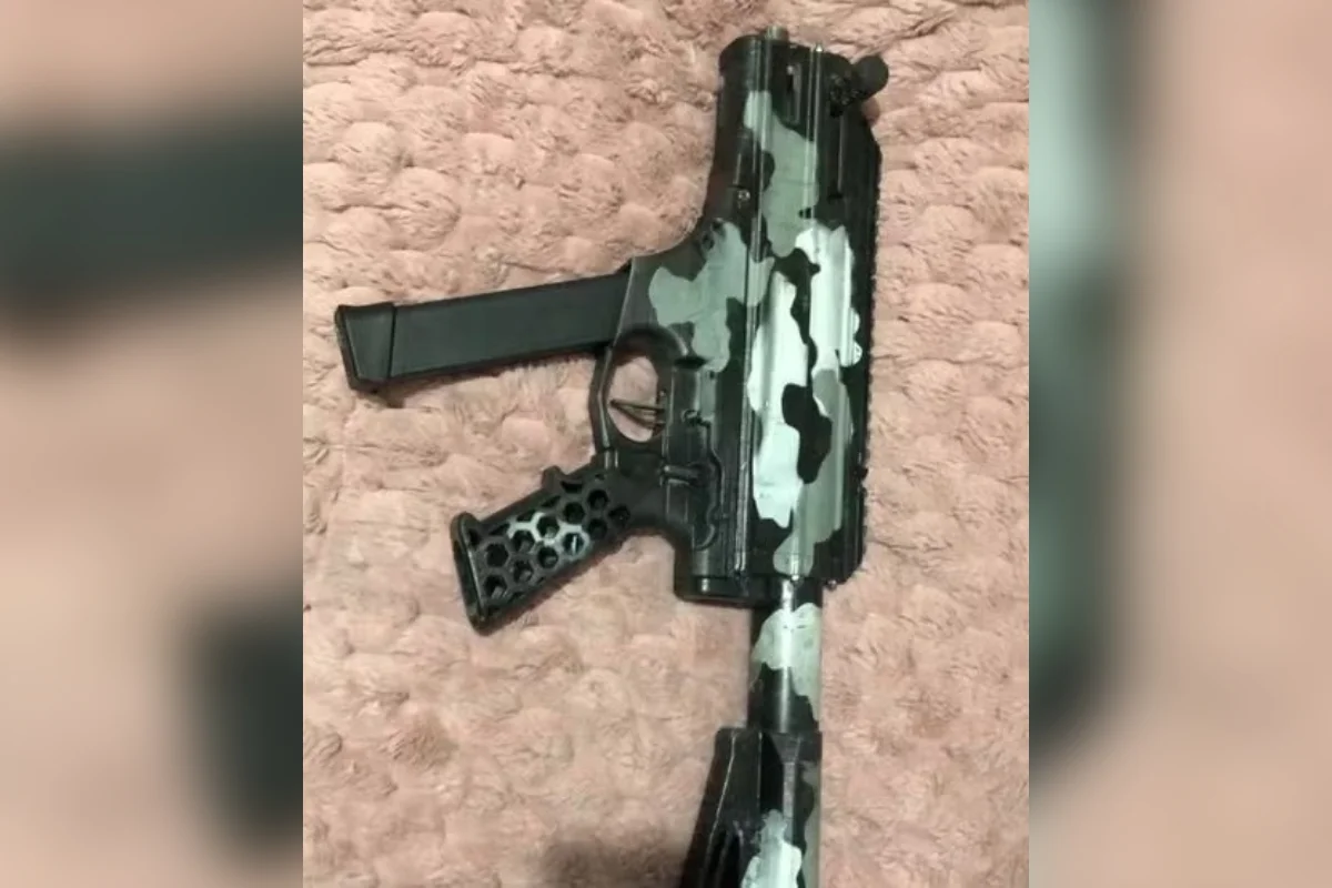 Polícia Civil prende suspeito de produzir armas de fogo em impressoras 3D