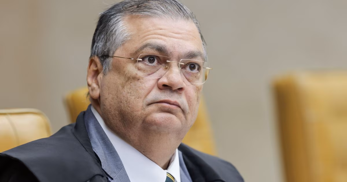 Dino determina que indicação de emenda por chefes de partidos seja nula