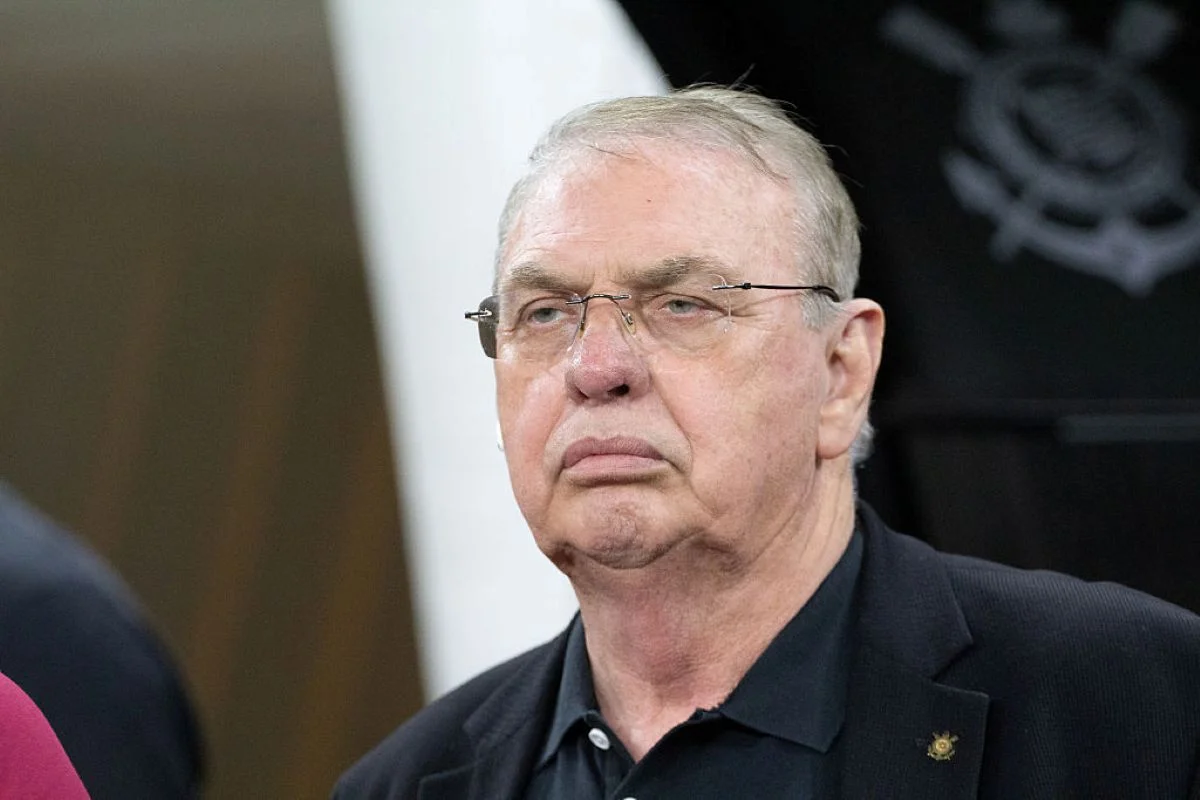 Presidente do Corinthians revela ameaças em renovação de Memphis