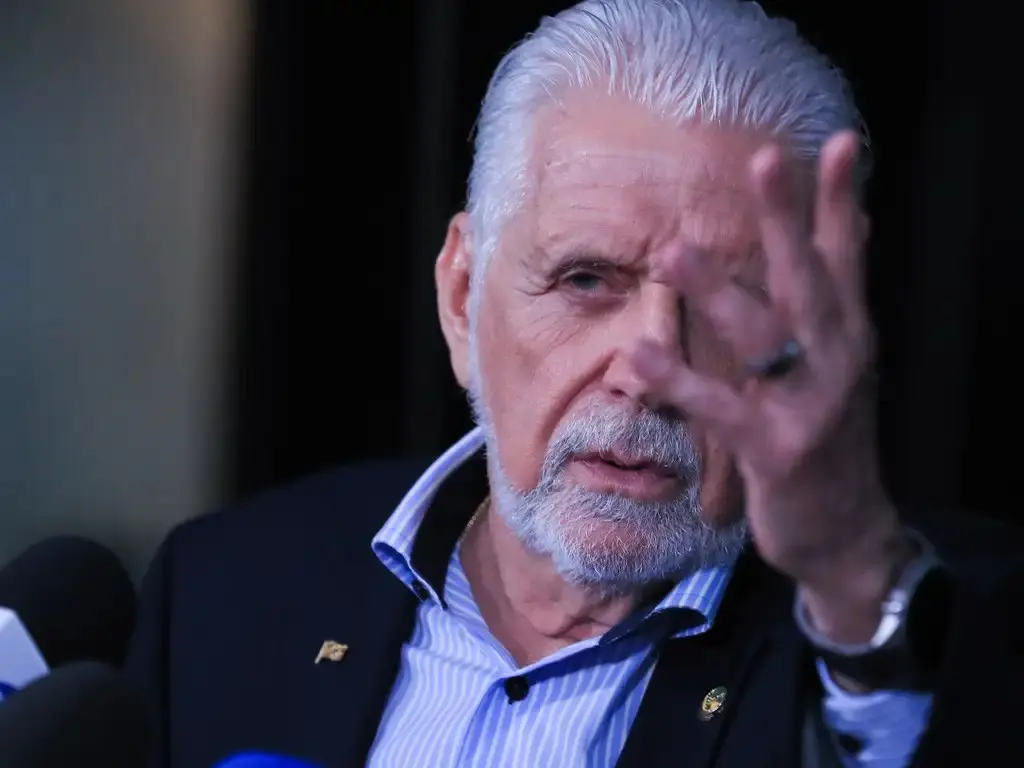 PGR foi contra PF apreender dinheiro e relógios de Jaques Wagner
