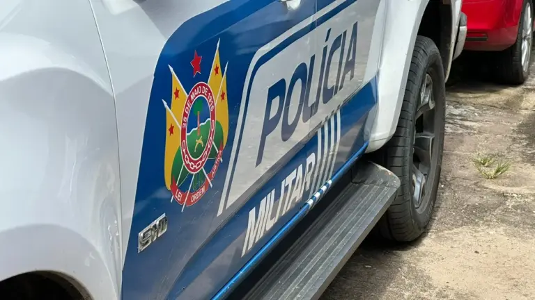 Diante da situação, os policiais realizaram a prisão do homem e o encaminharam para a delegacia