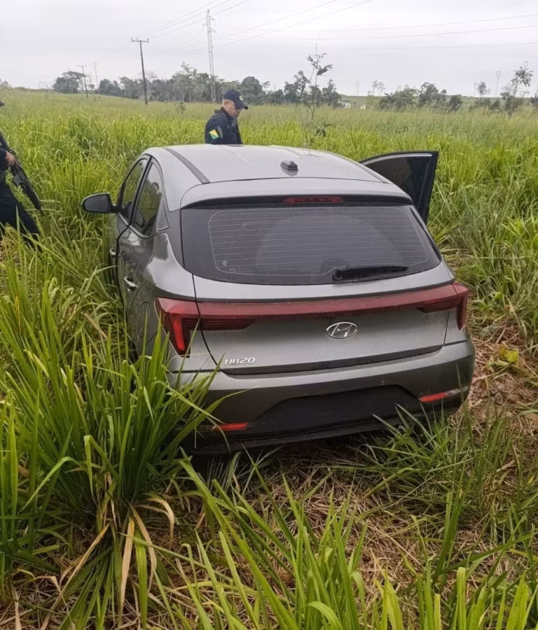 O carro foi apreendido na BR-364