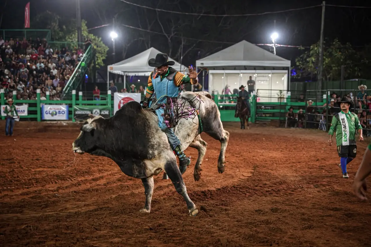 Grande final do rodeio acontece nesta quinta; campeão leva R$ 70 mil