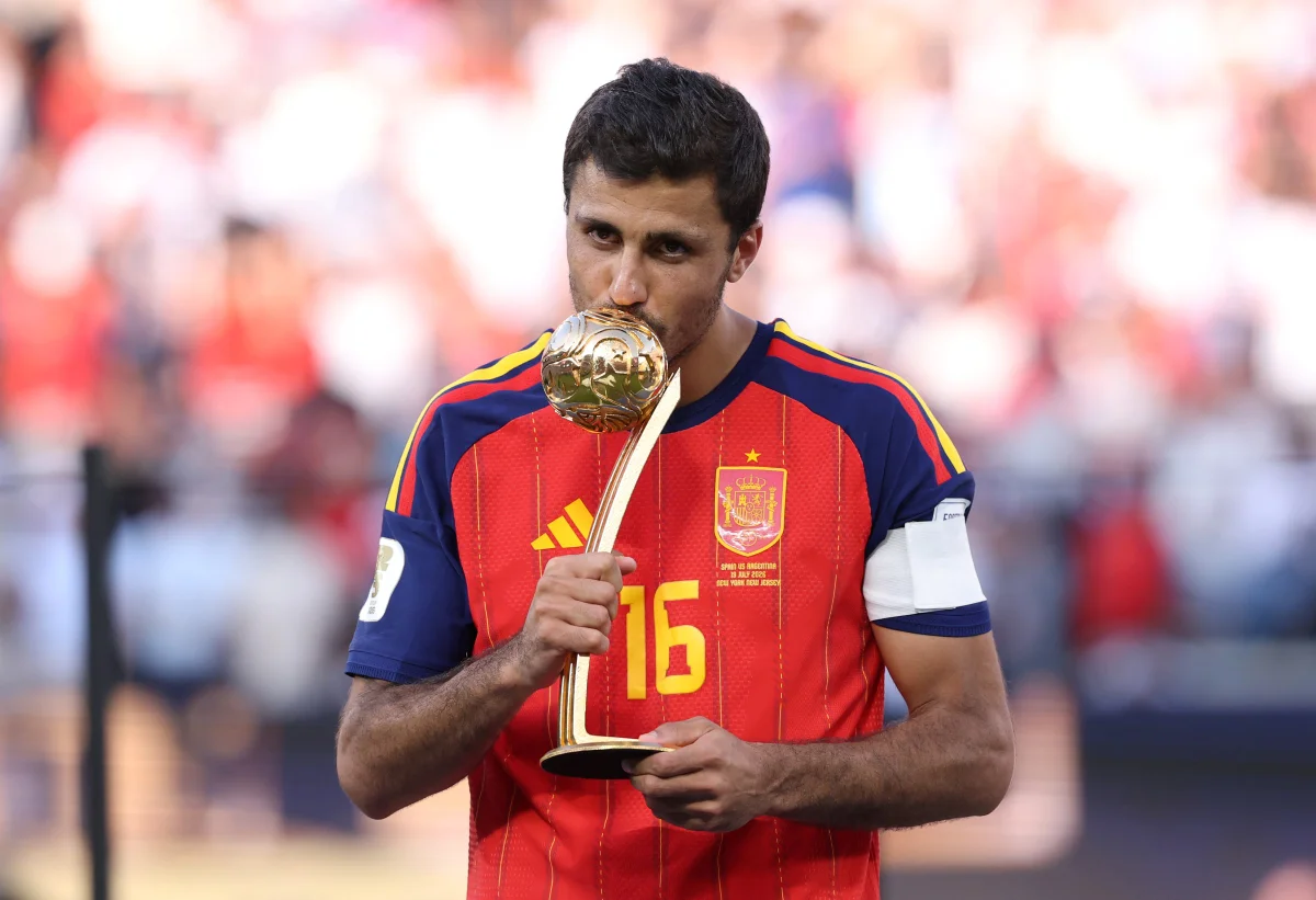 Rodri descarta Barcelona e estabelece Real Madrid como único destino possível