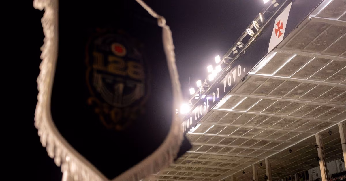 Vasco x Vitória: escalações e onde assistir às quartas da Copa do Brasil