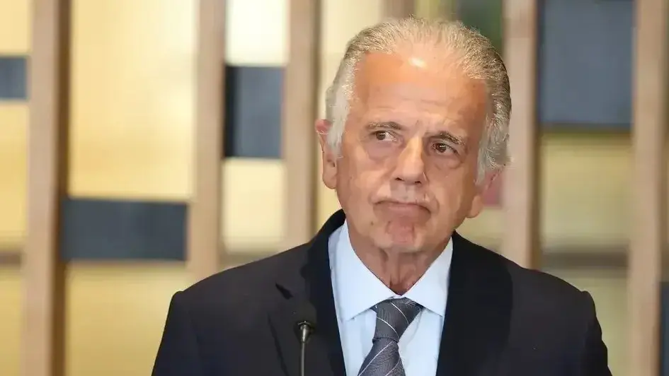 “Se os EUA invadirem o Brasil, a gente terá que abrir o portão”, diz Múcio