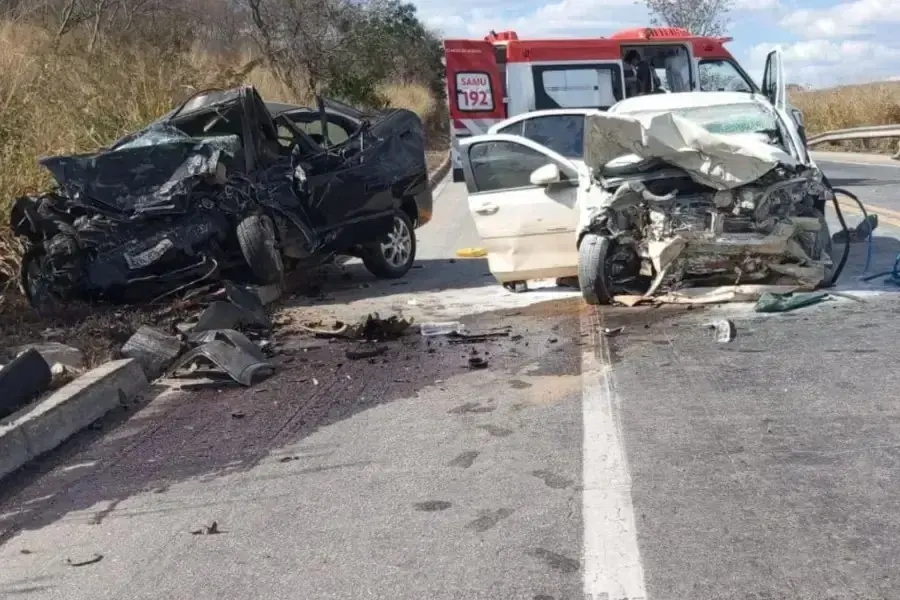 Sete pessoas morrem e uma fica em estado grave após acidente em MG