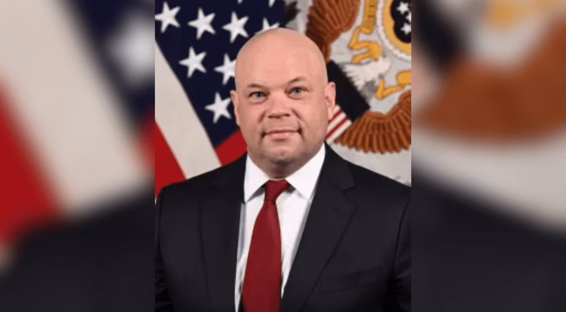 Trump nomeia Adam Telle como secretário interino do Exército dos EUA