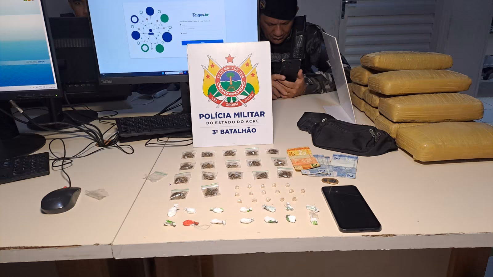 Adolescente de 16 anos é apreendido com 47 porções de drogas em Rio Branco