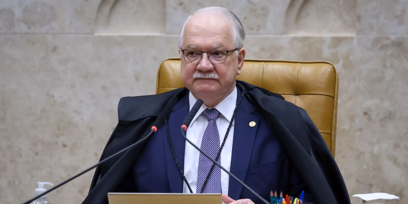 Fachin suspende decisões de Mendonça e Dino sobre diretor da PF