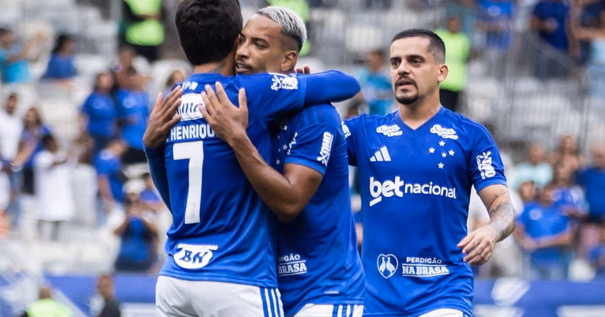 Com Matheus Pereira protagonista, Cruzeiro vence Athletico-PR no Brasileiro