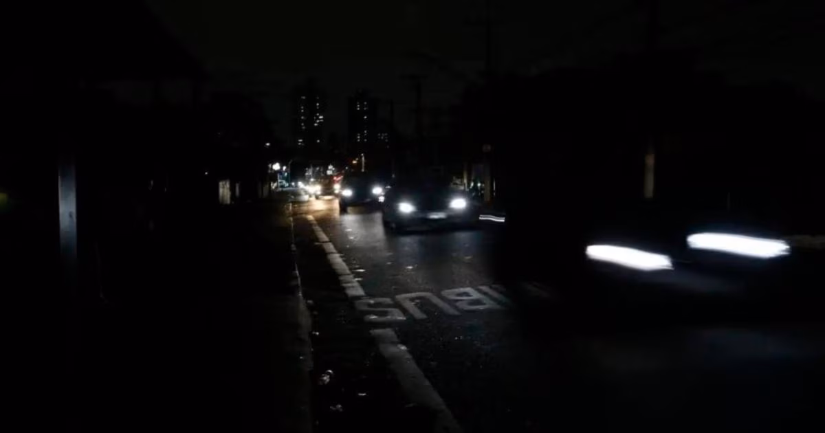 Justiça aponta falha da Enel durante apagão causado por ciclone em SP
